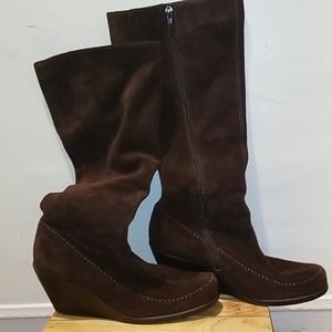 NEW Aerosole Gather Round Chocolate Suede Zip Boot